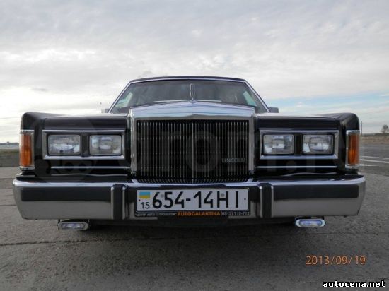 Автомобили Lincoln: Lincoln Town Car, 1989 год $20200 (~ 802 000 руб.) онлайн