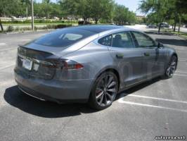 Авто продажа Tesla: Tesla Model S, 2014 год