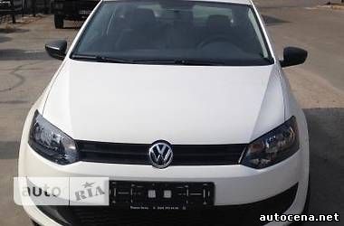 Автомобили Маврикий: Volkswagen Polo Trendline 2014 онлайн