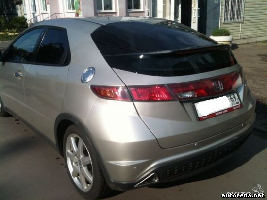 Авто Хэтчбек: Honda Civic (2008 г), КПП – робот, в отличном состоянии онлайн