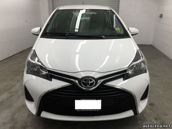 Авто Хэтчбек: Toyota Yaris, 2015 онлайн