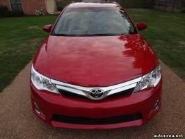 Toyota Седан: Toyota Camry XLE