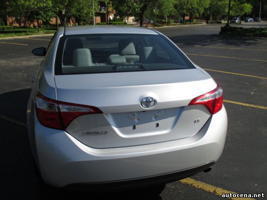 Автосалоны Седан: Toyota Corolla 2014 Продажа онлайн