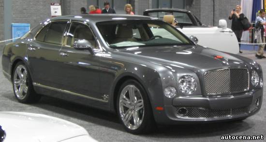 Продажа автомобилей: Внедорожник Bentley: первый и официальный